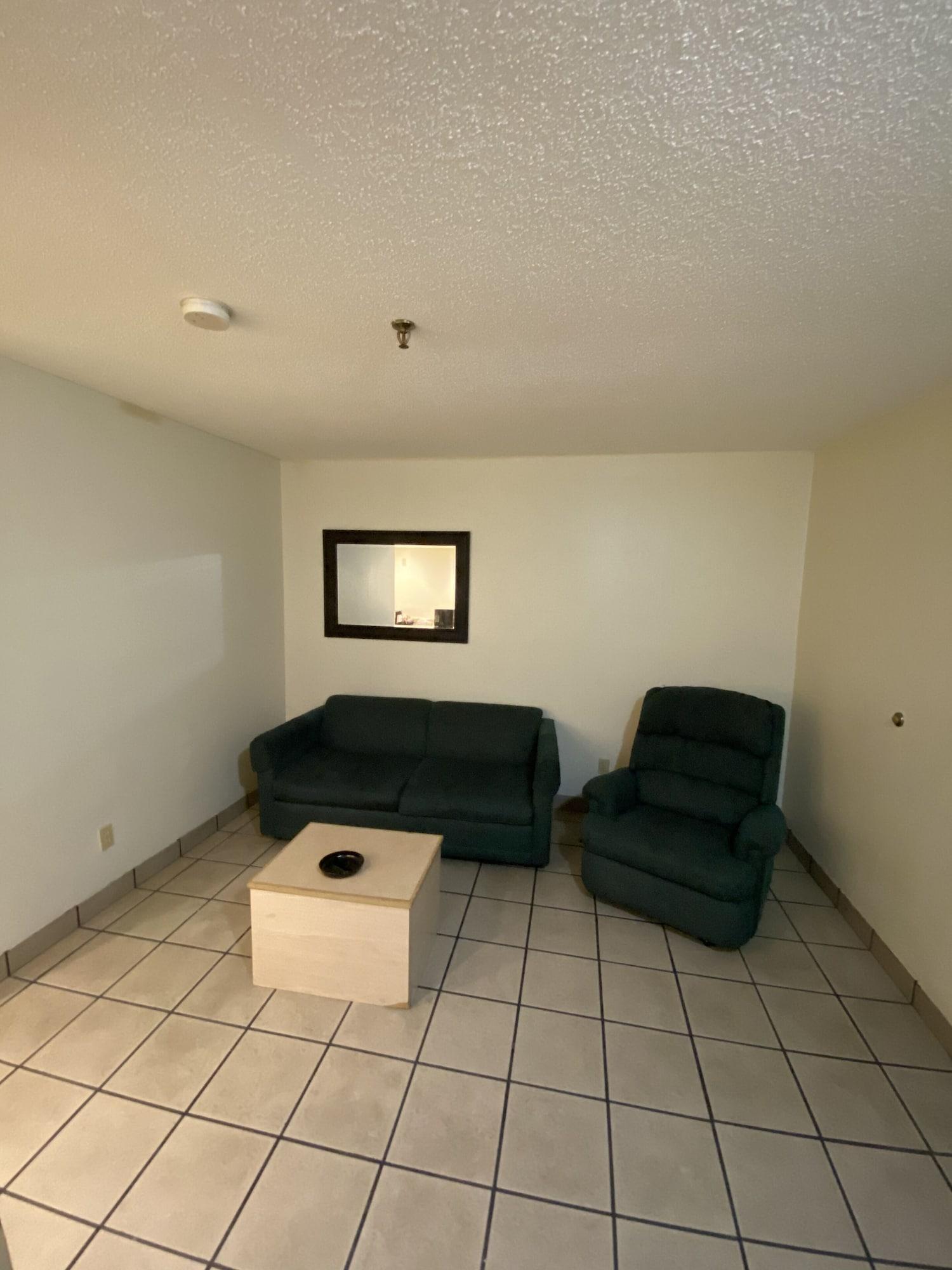 Super 8 By Wyndham Metropolis Motel Dış mekan fotoğraf