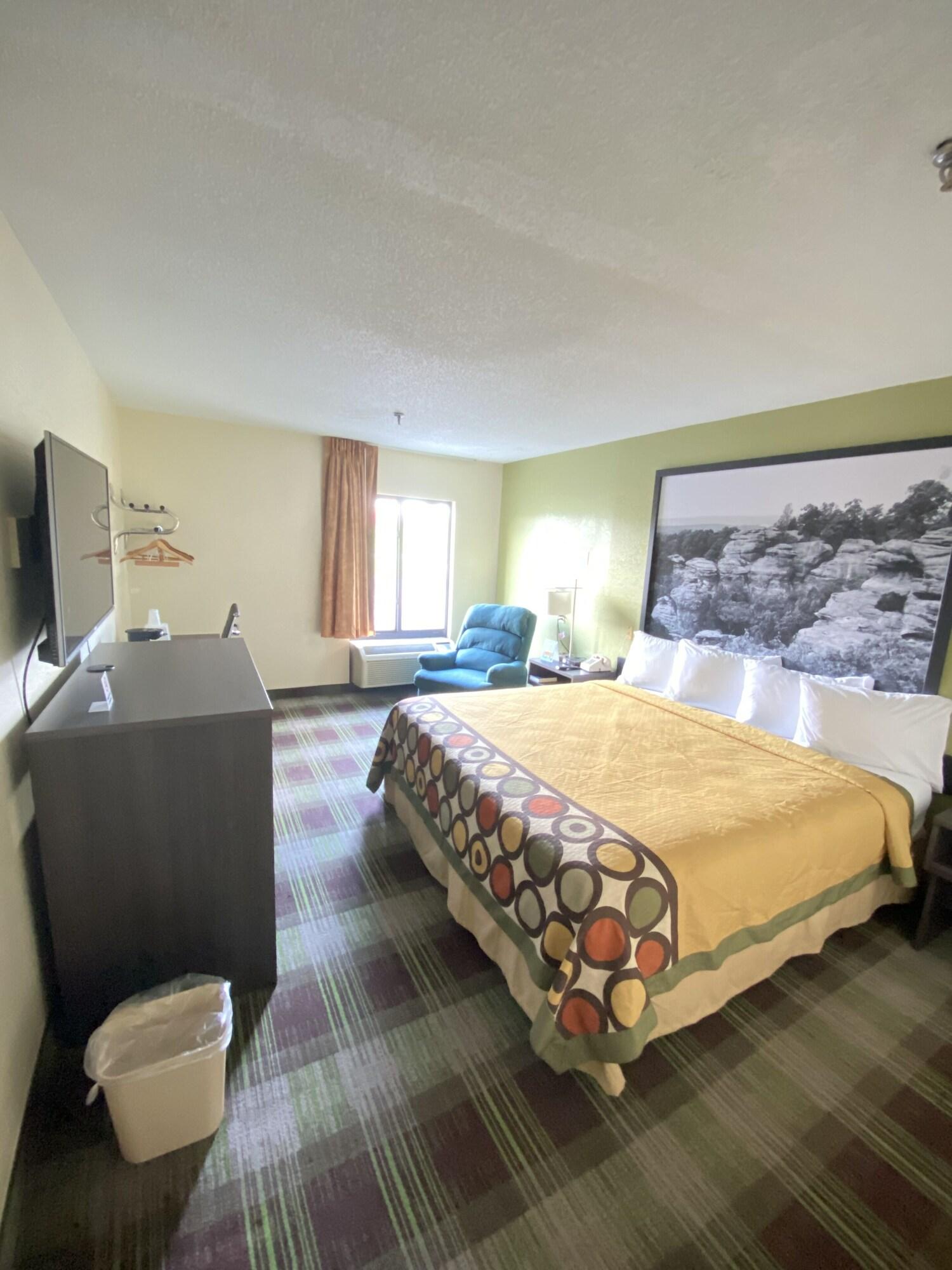 Super 8 By Wyndham Metropolis Motel Dış mekan fotoğraf